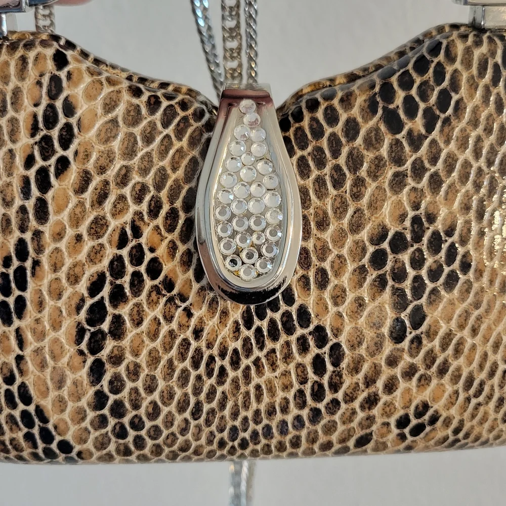 Vintage Alligator Small  Handbag/Solderbag, chain Strap. - Picture 7 of 10